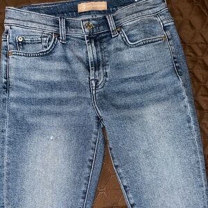 Frame Denim Skinny Jeans in Faded Blue Wash